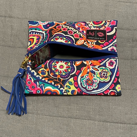 Makeup Junkie Bag - Picture 3 of 3